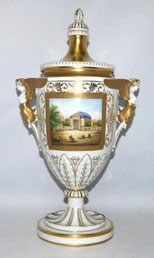POTSCHAPPEL DRESDEN Prunk-Motiv-Henkelvase Empirestil Goldstaffiert H. 43cm, € 950,00