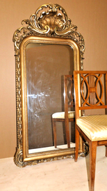 Großer Barock Spiegel Holz und Stuck Muschelkrone vergoldet Höhe 151 cm, € 1150,00