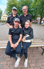 Ticket für Rinteln gelöst: Mirko, Michael, André und Sandra