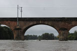 Eisenbahnbrücke & Wehr