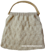 cartera o bolso con asas . knitted bag