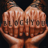 Blog4you, tätowierte Hände halten Hände