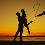 Begegnung am Strand, Mann und Frau