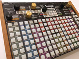 'Xluge Complete Colors - Instrument Overlay' *festes Material* von mxpand - für Synthstrom Audible Deluge, Synthesizer, Sampler, Sequencer, Groovebox, hochwertige Bedien-Schablone/Skin/Folie