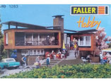 moderne Villa im Tessin, Plastik-Modellbausatz der Firma Faller, 211283