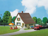 Siedlerhaus, Siedlungshaus, Einfamilienhaus, Plastik-Modellbausatz der Firma Faller, 130204