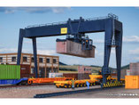 Container-Kran, Plastik-Modellbausatz der Firma Vollmer, 45624