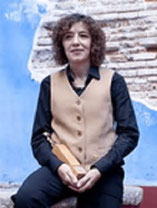 Raquel Ricart Leal (Bétera, 1962) és una escriptora valenciana que ha conreat diversos gèneres literaris, sempre en valencià.