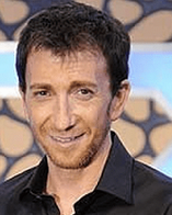 Pablo Motos Burgos, es un presentador valenciano dé televisión, ​ locutor de radio, humorista y empresario español. Presentador y productor del programa del El hormiguero. 