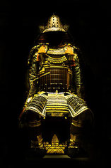 Samurai führten traditionell zwei Schwerter unterschiedlicher Länge