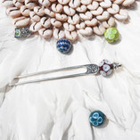 pic à cheveux, pique à cheveux , pic à chignon , épingle à cheveux , épingle à chignon , hairstick , hairpin , perles , perles en verre , perles fantaisie , bijou perle , beads , glass bead , bead jewelry , comment mettre un pic à cheveux? ,
