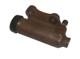3102-1602510 Kupplungsnehmerzylinder GAZ 24, GAZ 2410 Wolga. Clutch slave cylinder GAS 24, GAZ 24-10 Volga. Цилиндр сцепления рабочий ГАЗ 24, ГАЗ 2410 Волга.