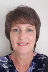 Skryfgeheime-skrywer Ilze Beukes presteer met "'n Fiets vir twee" by Penguin (Lapa).
