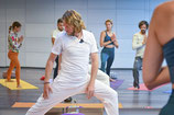 Torsten Acht Hatha Yoga Flow Klasse Gruppe Dynamik Ruhe online offline Asana Pranayama Energie