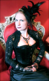 Leanna Renee Hieber, photo by S. Crane