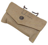 Pochette à pansement British Made M-1942 avec pansement First Aid Dressing US WW2