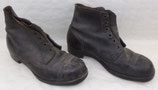 Paire de brodequins GB