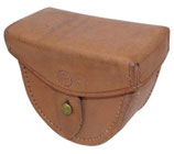 Etui en cuir pour niveau de rechange du mortier 60mm Brandt modèle 1935 ou 81mm modèle 1927-31 français WW2