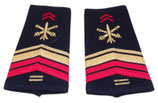 Paire de fourreaux d’épaule caporal-chef avec 2 brisques d'ancienneté Artillerie armée française