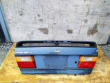 На Ниссан Примера Primera P10 седан, 1990-1997 г.в. – крышка багажника в сборе, оригинал, б/у.