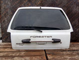 На Субару Форестер Forester SF, 1997-1999 г.в. – крышка багажника в сборе,  с хром ручкой, оригинал, б/у.