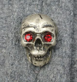 Totenkopf XL altsilber matt mit roten Augen