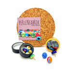 Bunte Pins in der Dose