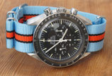 hellblau orange gestreift