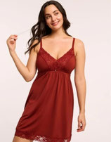 Full bust chemise in Chili