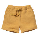 People wear Organic Musselin-Shorts senf