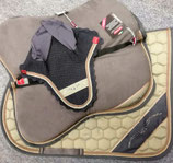 NEU# Animo Memory Foarm Saddle Pad