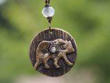 Bär mit Mondstein und Labradorit, Bronze, Nr. A175