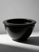 数量限定販売　マットブラック陶器鉢