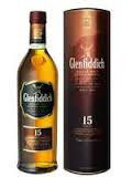 Glenfiddich 15 ans : arômes de Xérès, de pâte d'amande, de cannelle et de gingembre car vieilli dans un fût de Xérès, de bourbon et de chêne neuf