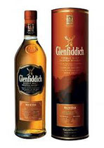 Glenfiddich 14 ans : goût sucré de la vanille suivi par des arômes de fruits et d'épices. Elevage en fûts de chêne neufs américains et espagnols