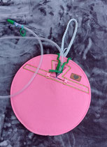 Rot 1: Urinbeutel Schutztasche rund, in pink/rosa, mit rosafarbenen Klickverschlüssen  für 2000ml Sammelbeutel