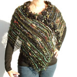 DER Poncho mb mit Rosen Kragen