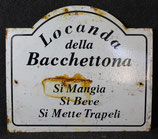 ANTICA TARGA IN LATTA SMALTATA LOCANDA DELLA BACCHETTONA 1940.