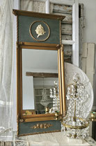 Shabby: Spiegel im gustavianischen Stil Schweden