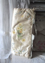 Sooo shabby: Zauberhafte Seidentasche Frankreich 1900