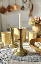 Dekorativer Messing Kerzenleuchter, Frankreich