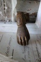 Dekorativer alter massiver Türklopfer Hand aus Frankreich