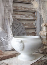 Shabby: Alte kleine Porzellan Terrine aus Frankreich