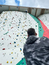 INDOOR KLETTERKURS - HALLENKLETTERN ERWACHSENE - KOMBI KLETTERKURS