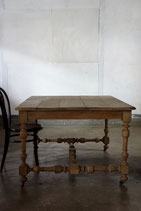 Table　（SOLD）