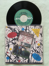 Elvis Costello & THe Attractions, Accidents Will Happen / 3 Musiktitel