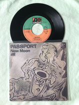 Passport, New Moon / ndw