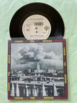 Red Hot Chili Peppers, Under The Bridge / r