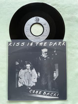 Kiss in the Dark, Come Back! / ch