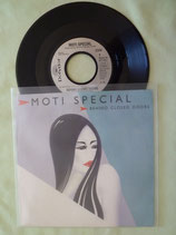 Moti Special, Behind Closed Doors / deutsch